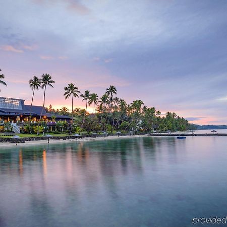 The Warwick Fiji Hotel Korolevu  Екстериор снимка Sunset at the Sheraton Resort