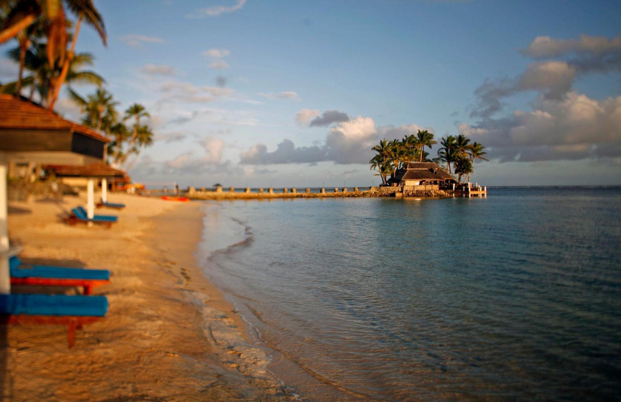 The Warwick Fiji Hotel Korolevu  Екстериор снимка Sunset at the beach