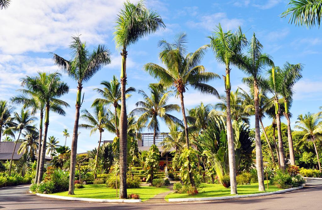 The Warwick Fiji Hotel Korolevu  Екстериор снимка The University of the South Pacific, the largest university in the South Pacific